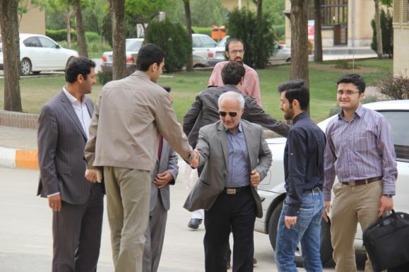 استاد حسن عباسی - ایران ۱۴۱۴در جهان ۲۰۳۵